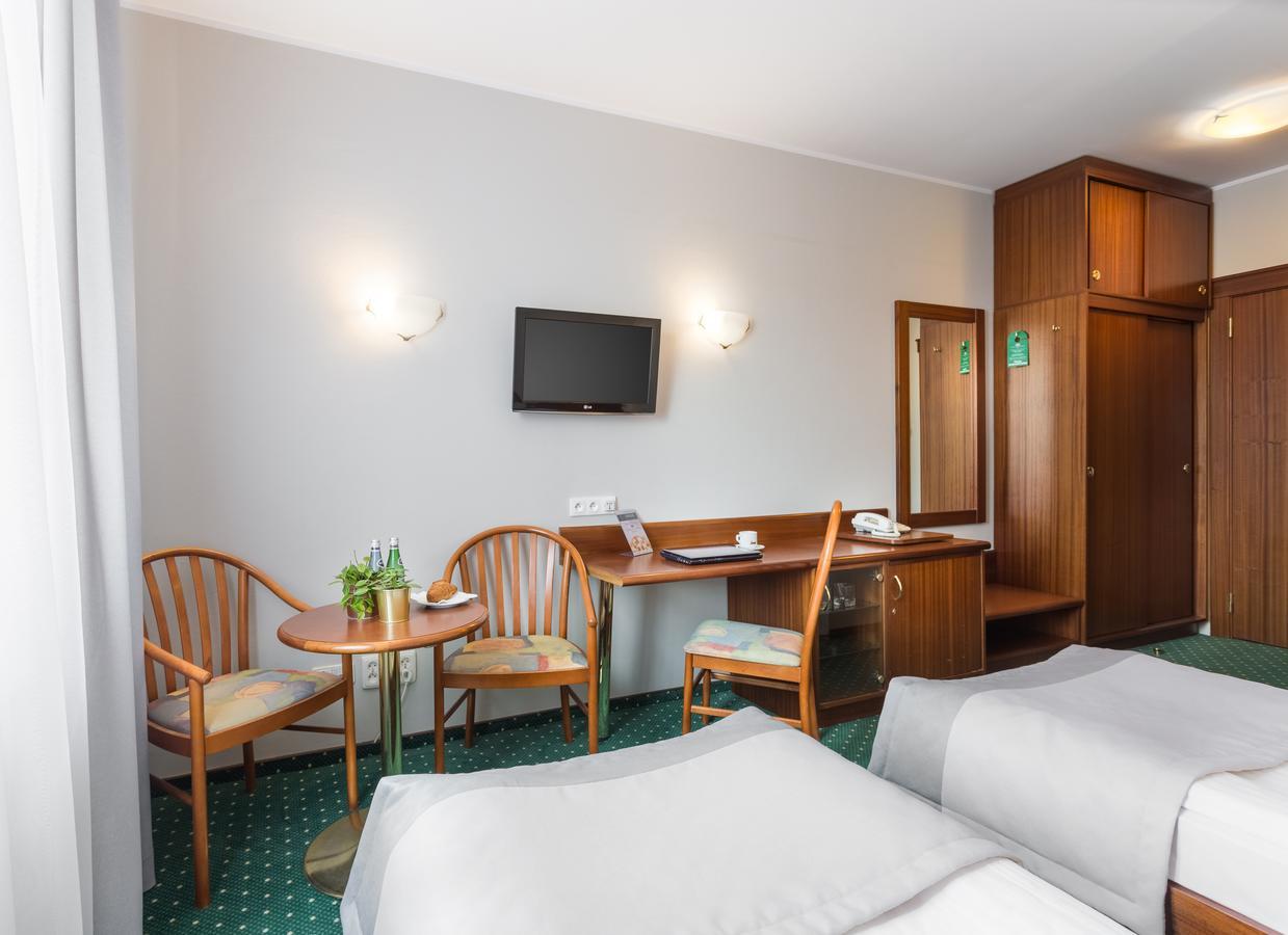 Hotel T&T Познань Экстерьер фото
